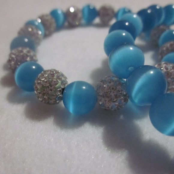 Handmade Blue & White/Clear Stretch Bracelet Set - Picture 5 of 5